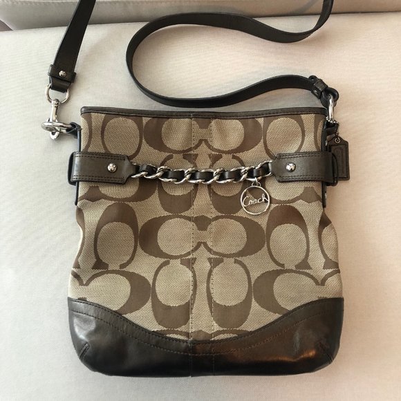 Coach Handbags - Coach Signature Crossbody Chain accent